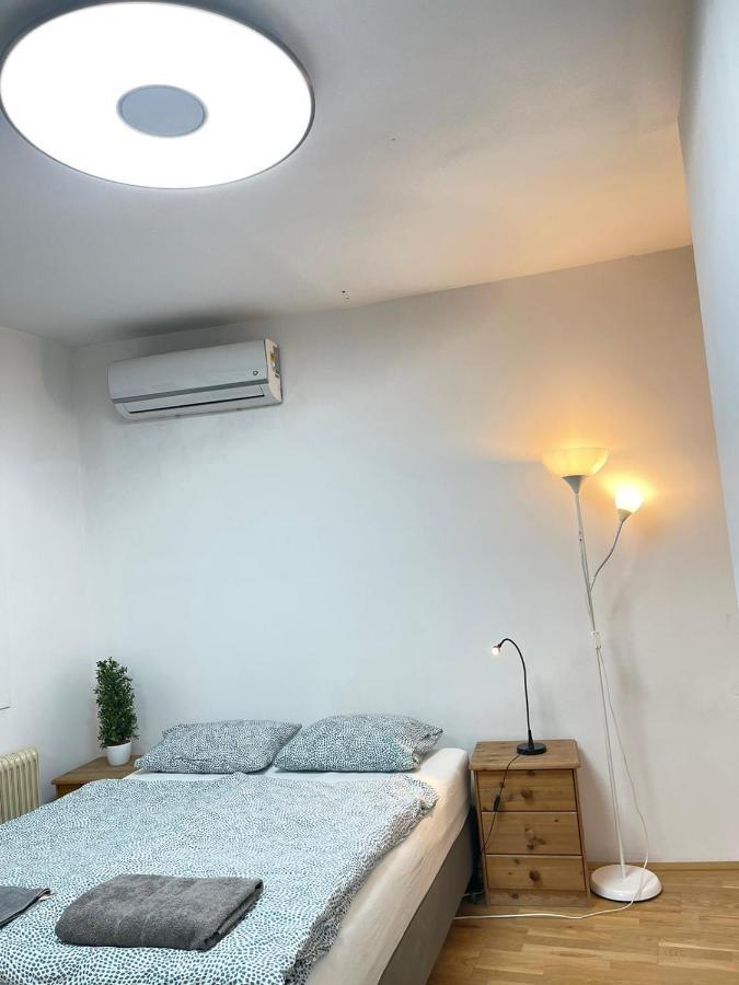 Nice Rooftop Hostel Viena Exterior foto